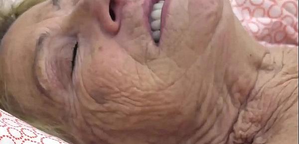  ugly 90 years old granny deep fucked